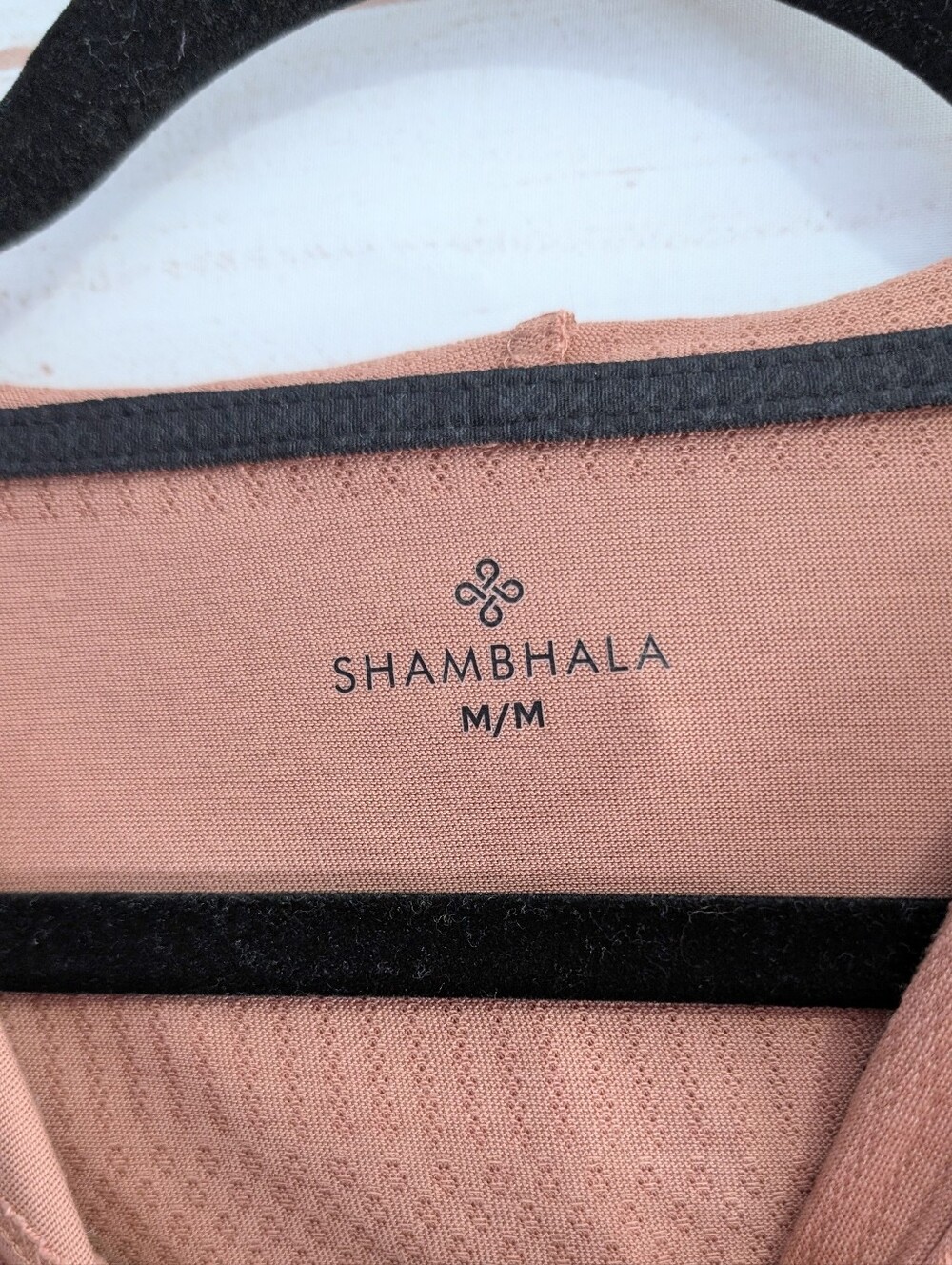 Shambhala Peachy Beige Hooded Long-Sleeve Activewear Top Size Medium - Picture 3 of 6